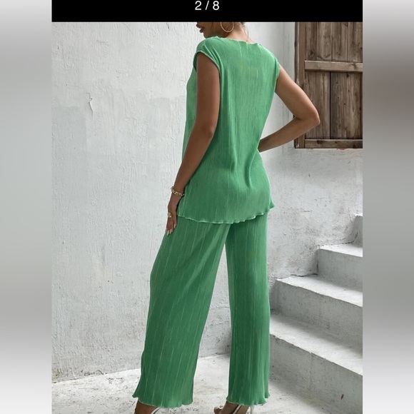 Shein Pleated Set! - Picture 6 of 7